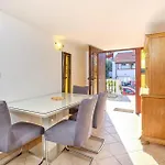 2 Bedroom Beautiful In *