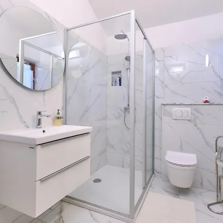 Beautiful In Apartment Mali Losinj